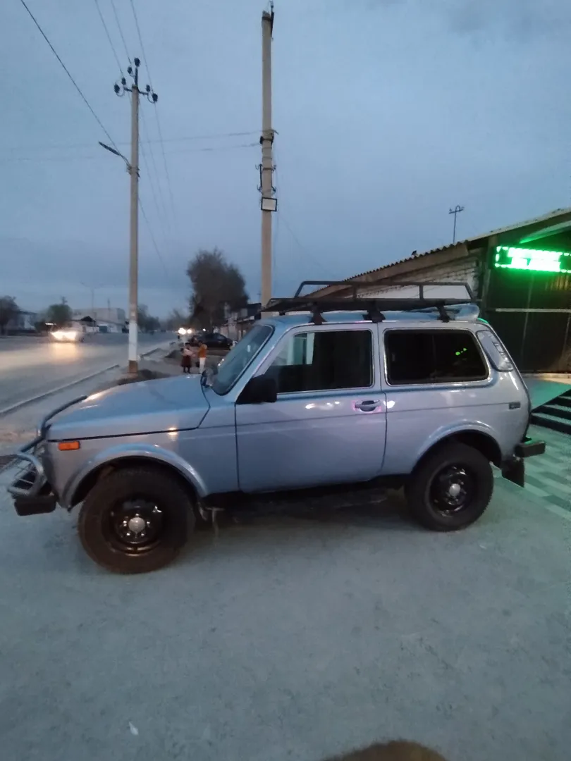 Lada Niva - 4