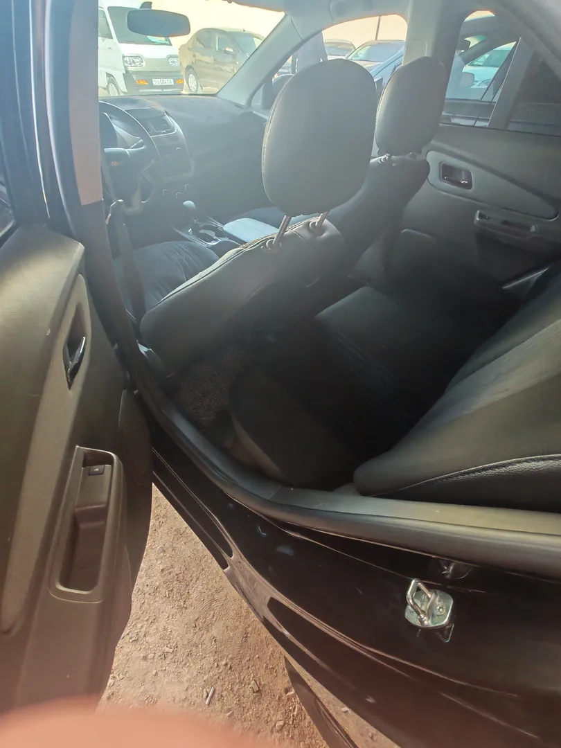 Chevrolet Cobalt - 2