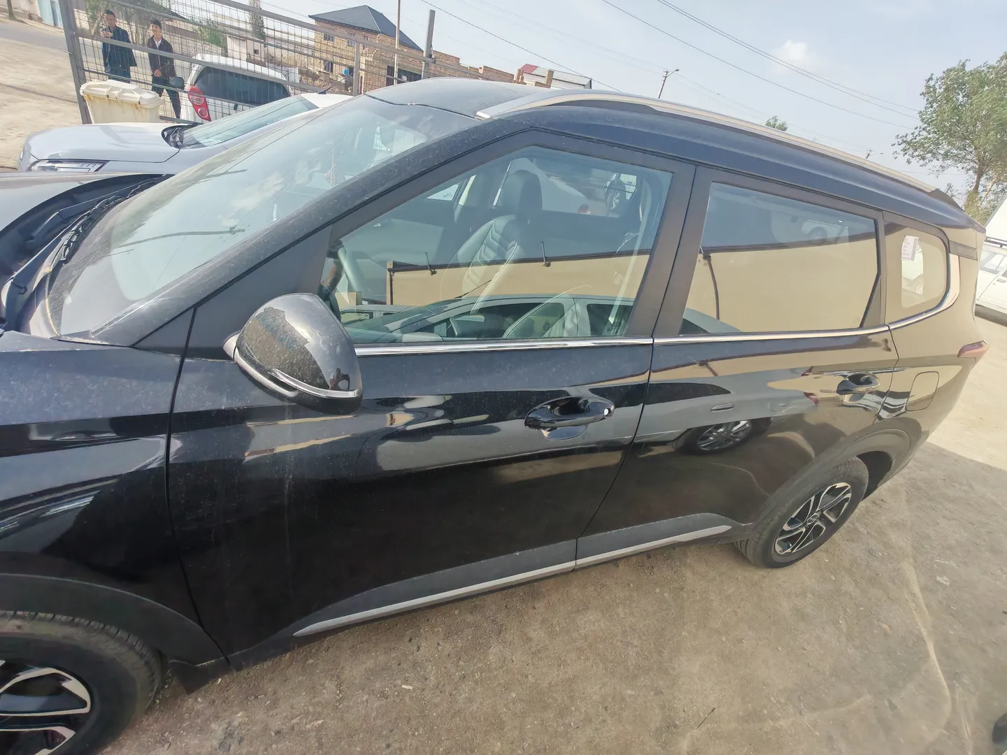 Kia Carens - 4