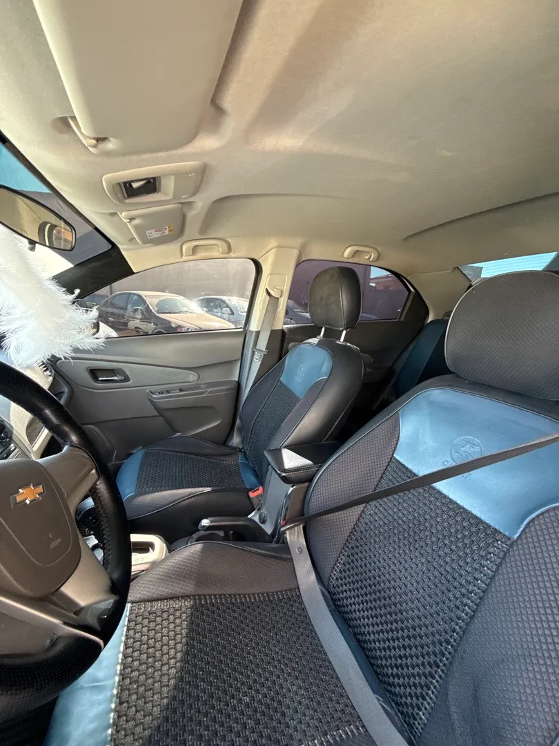 Chevrolet Cobalt - 4