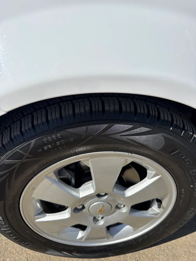 Chevrolet Gentra - 2