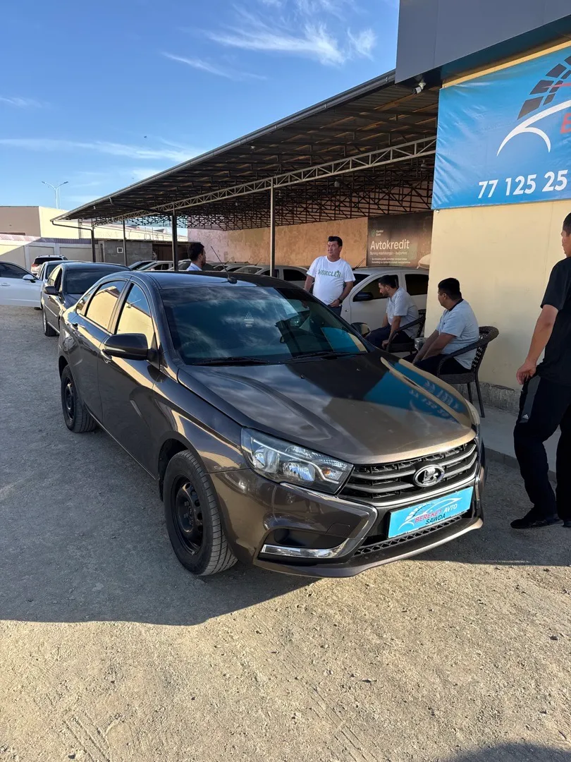 Lada Vesta