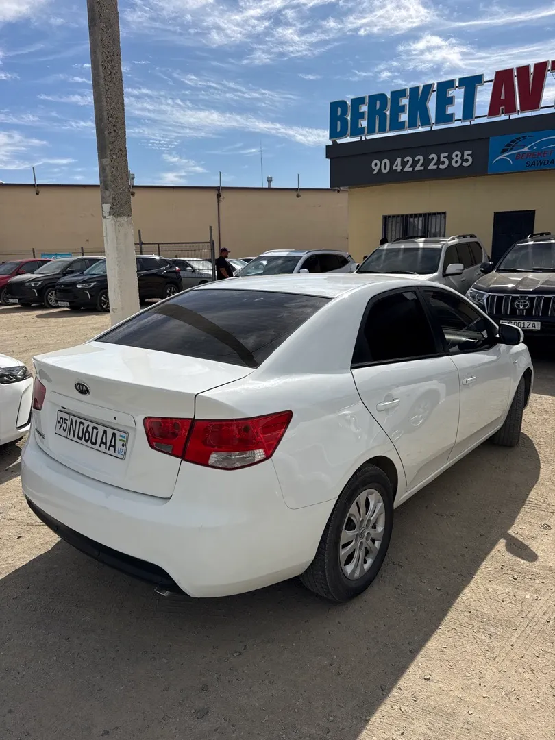 Kia Forte - 5