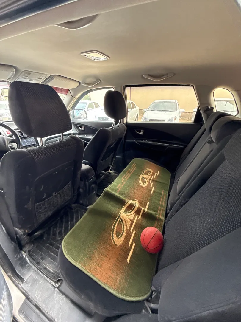 Hyundai Tucson - 4