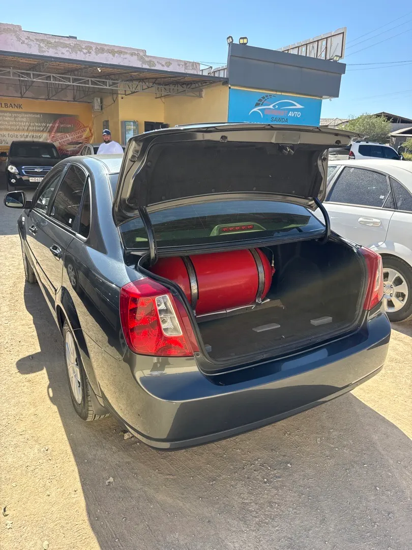 Chevrolet Gentra - 6