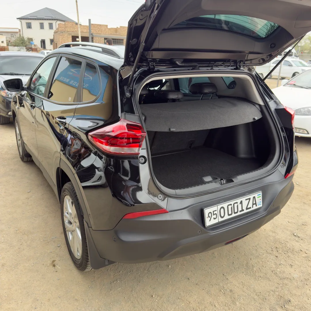 Chevrolet Tracker ltz - 2