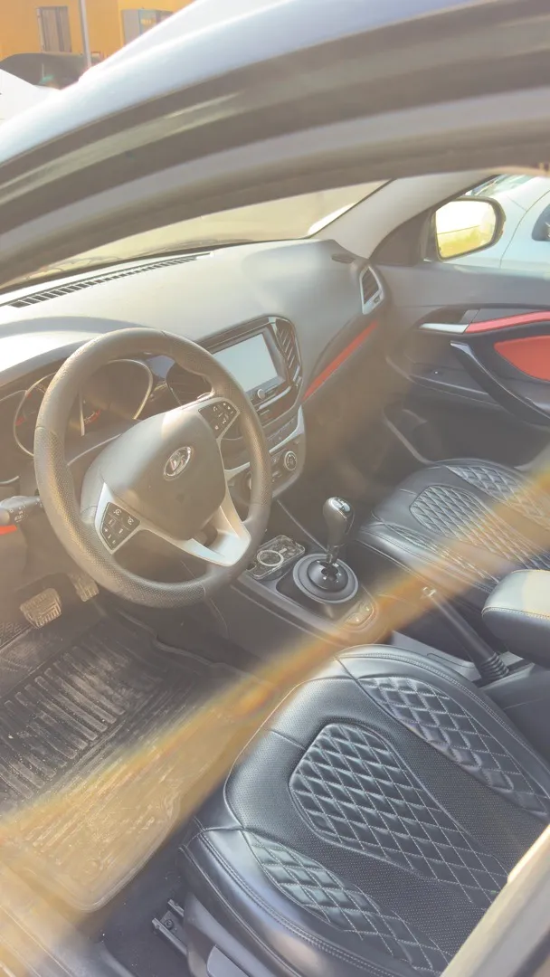 Lada Vesta Cross - 5