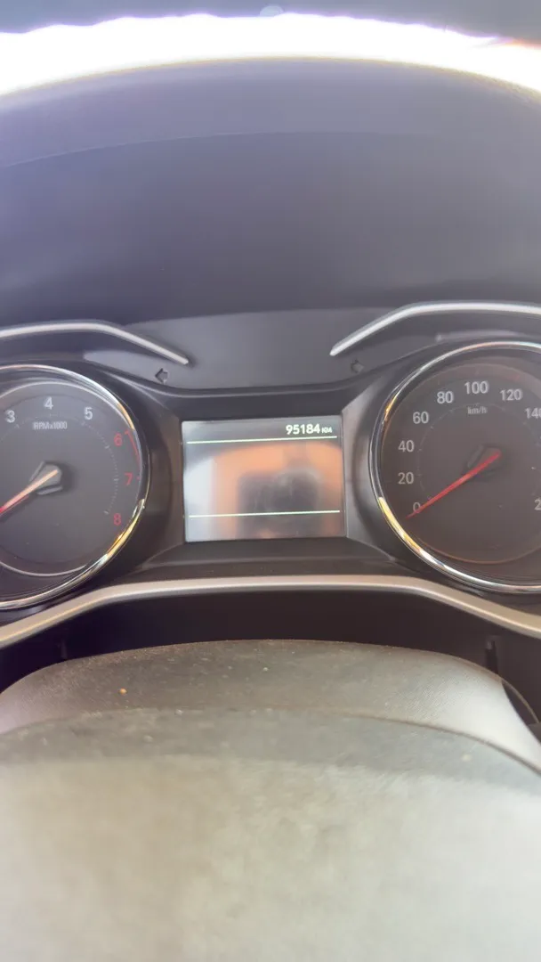 Chevrolet Onix LTZ - 7