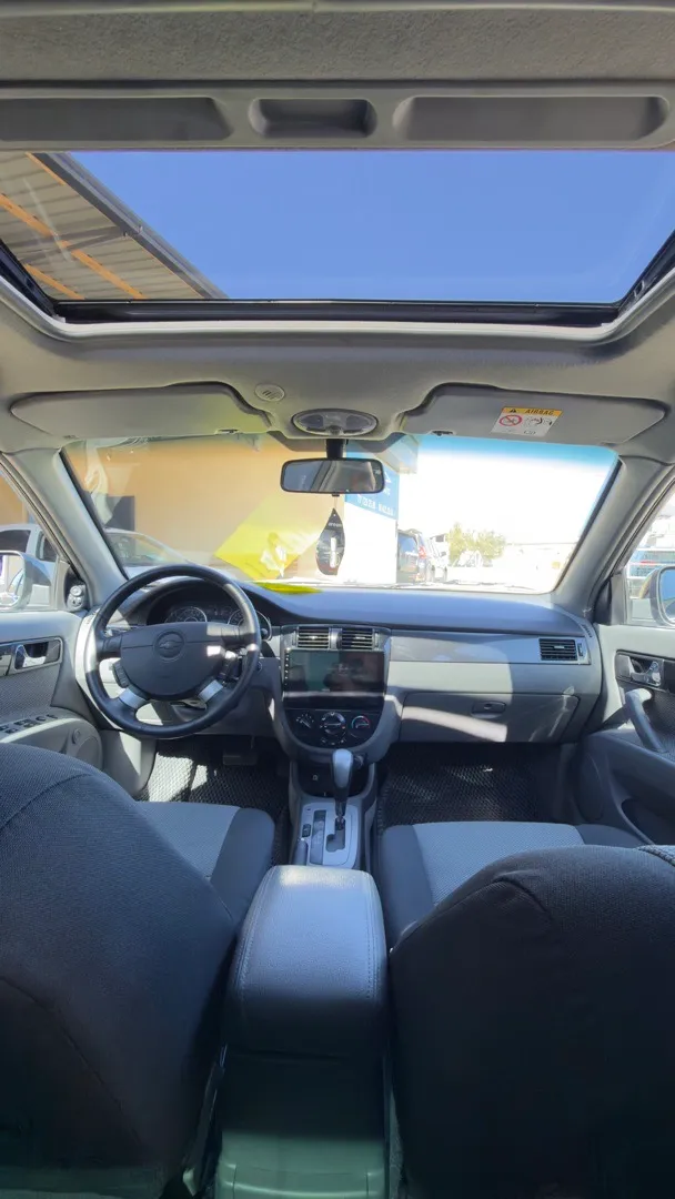 Chevrolet Gentra - 5