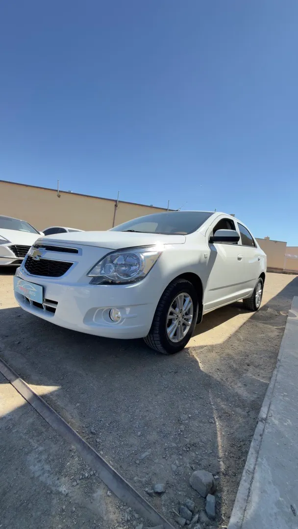 Chevrolet Cobalt - 2
