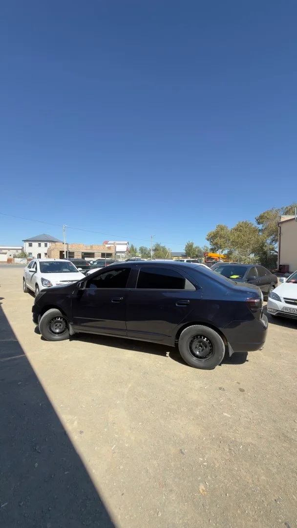 Chevrolet Cobalt - 4