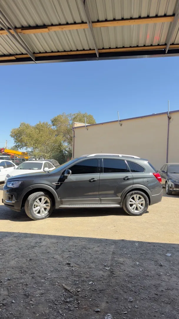 Chevrolet Captiva 4 - 4