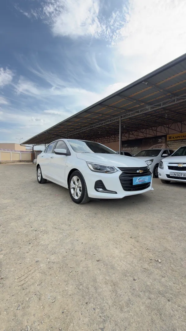 Chevrolet Onix Primer +