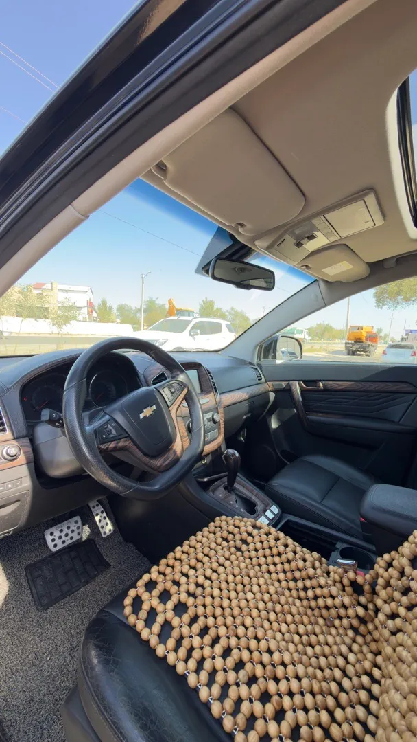 Chevrolet Captiva 4 - 3