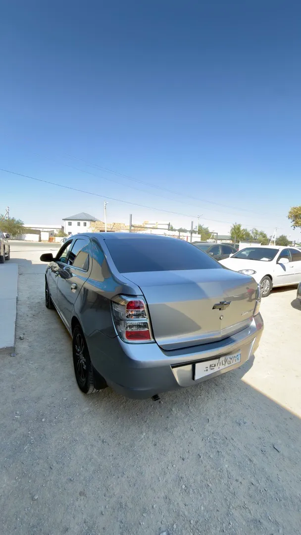 Chevrolet Cobalt Midnight - 2