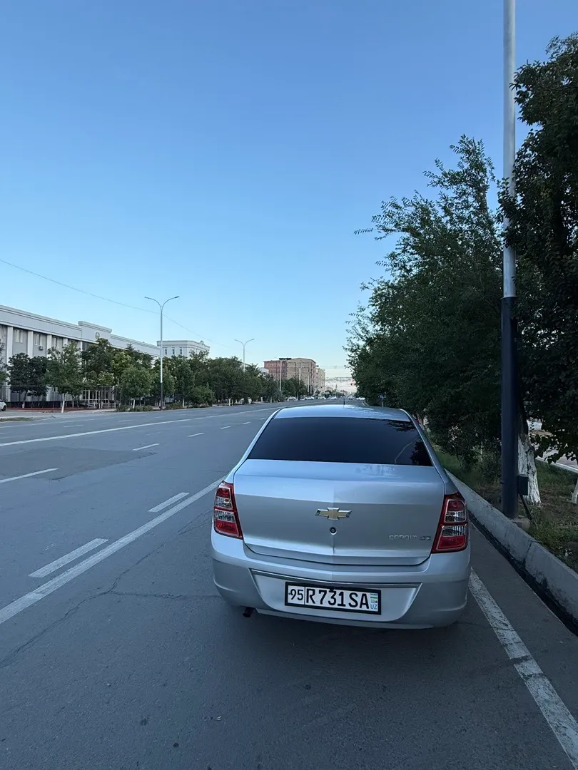 Chevrolet cobalt - 3